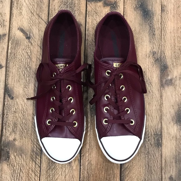 converse dainty ox maroon